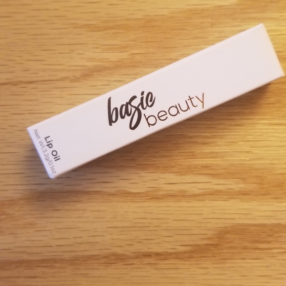 BNIB Basic Beauty | Lip Oil - Summer - Picture 3 of 3